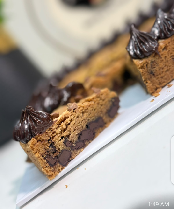 More Option cake